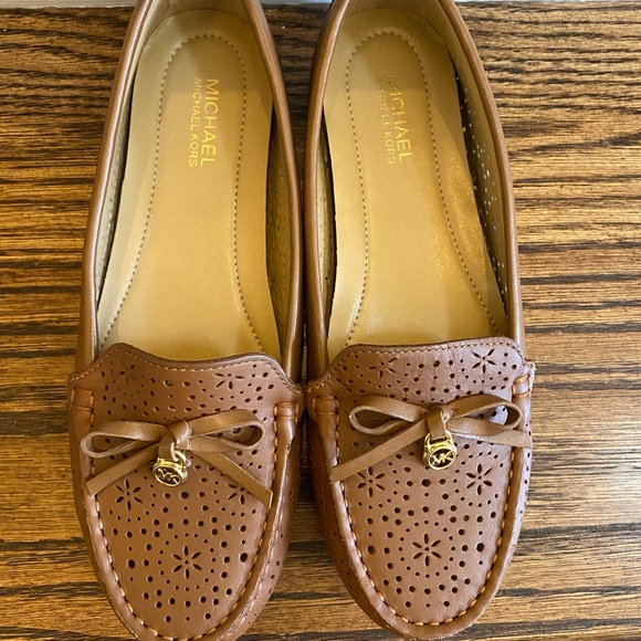 NIB MK Michael Kors Everett LUGGAGE Loafer Size 7M Perforated Leather Hazel NEW! - Picture 6 of 13